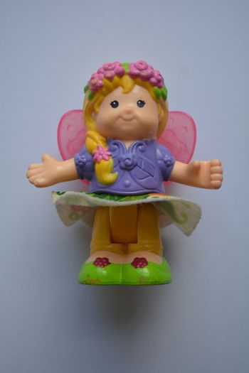Fisher Price Little People Fairy Sarah Lynn Bendable Used Please look at the pictures