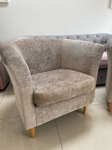 Two tub chairs