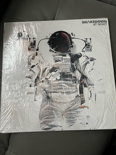 Shakedown at night 12" vinyl