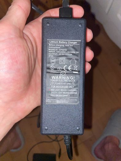 Thorpe 30 E scooter charger