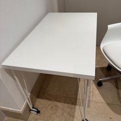 White desk with wheels - IKEA