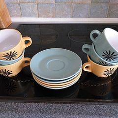 mugs