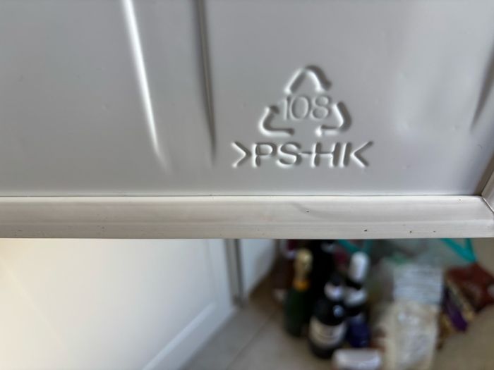 fridge/ freezer