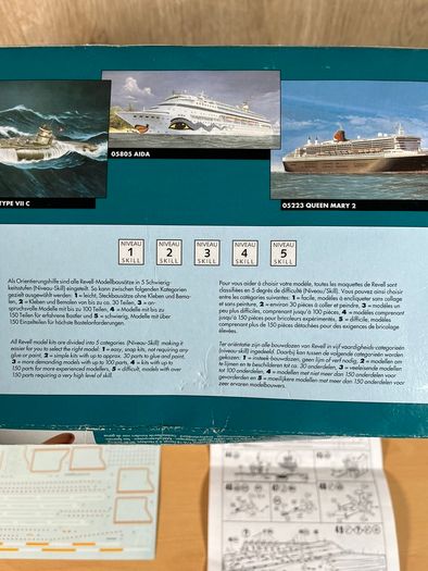 Revell 05003 1:720 USS Ronald Reagan Aircraft Carrier Model