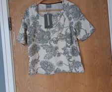 Vera Moda Top. S. S- 10/12.   B.n.w.t