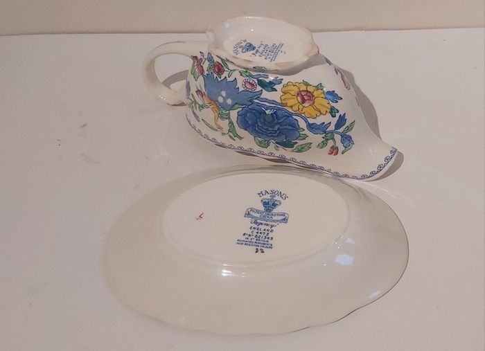 Beautiful Vintage Masons Ironstone Gravy Boat and Matching Underplate in the Regency Pattern, Circa 1940