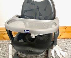 Chicco Pocket Snack Booster Seat
