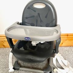 Chicco Pocket Snack Booster Seat