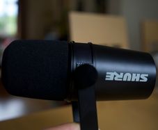 Shure MV7X Microphone + Boom Arm