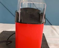 Popcorn maker