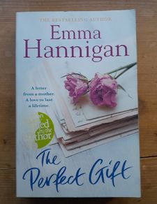 Emma Hannigan - The Perfect Gift - Signed Copy