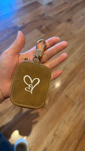 Aipod case & keychain
