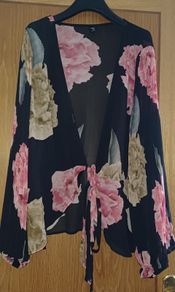 Shein floral tie top, never worn.