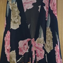 Shein floral tie top, never worn.