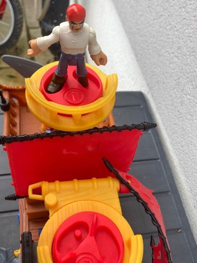imaginext pirate ship