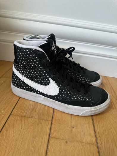 Nike black & White Blazers