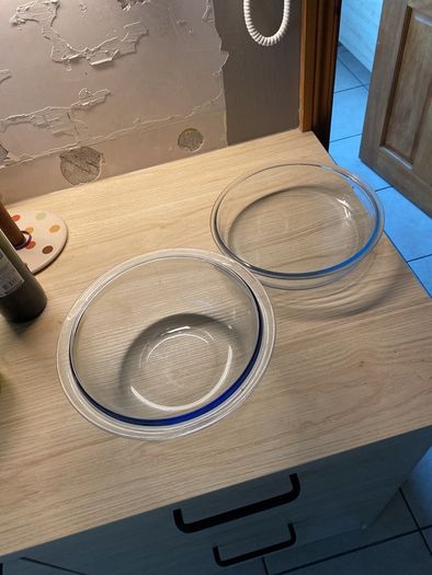 Pyrex dish set