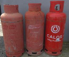 empty 34 kg gas bottle