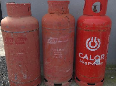 empty 34 kg gas bottle