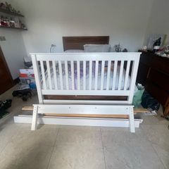 Double bed frame