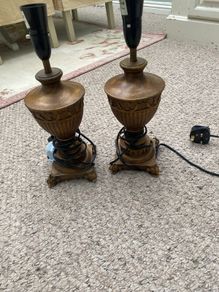 2 lamp bases
