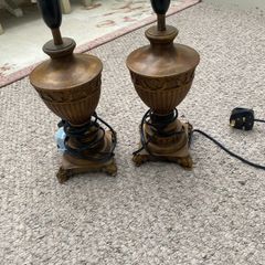 2 lamp bases