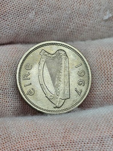Ireland 1967 3d Threepence Gen Uncirculated Stunner