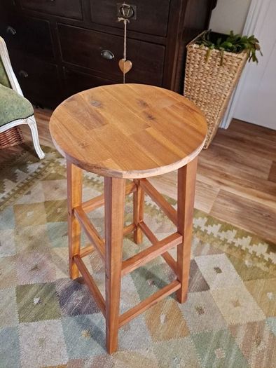 Island/Bar Stools