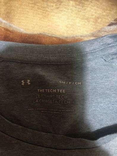 Mens under armour top size S
