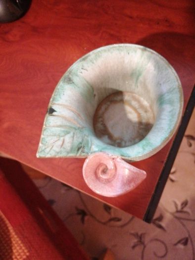 elderbush pottery pot