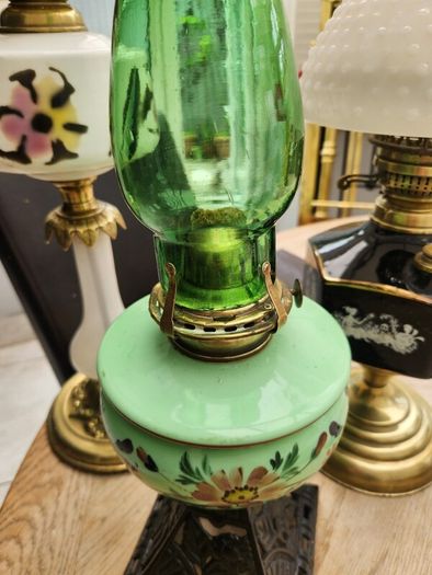 Three vintage working oil lamps