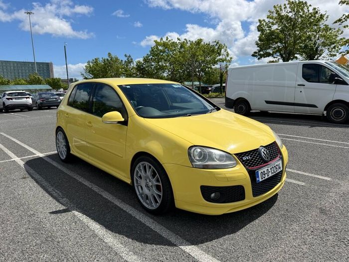 Volkswagen Golf GTI Pirelli Edition