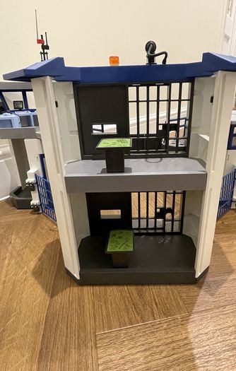 Playmobil City Action Police Headquarters