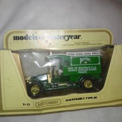 vintage  matchbox model 1910 Renault type ag diecast