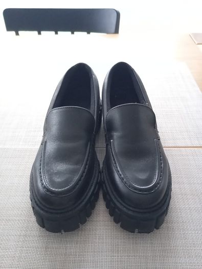 Clarks women loafers black leather size 6.5