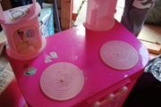 Kids kitchen play
