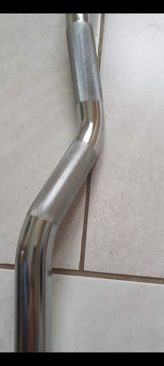 2xbrand new olympic weight lifting bars