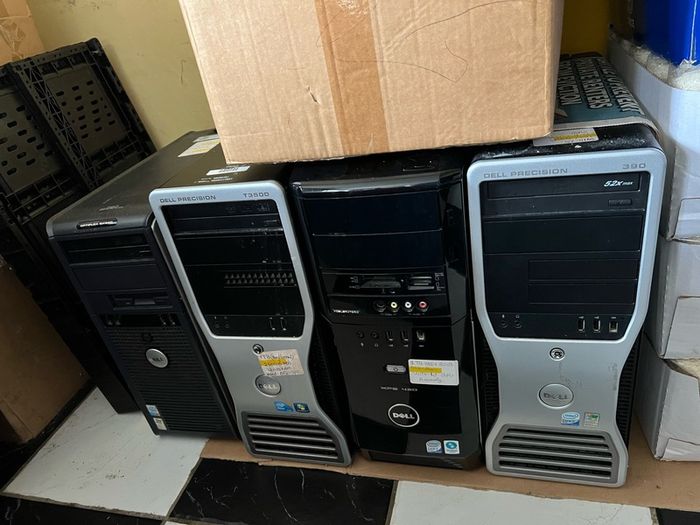30 x Desktop pc for sale ( Closing Business & Pls Read Description)