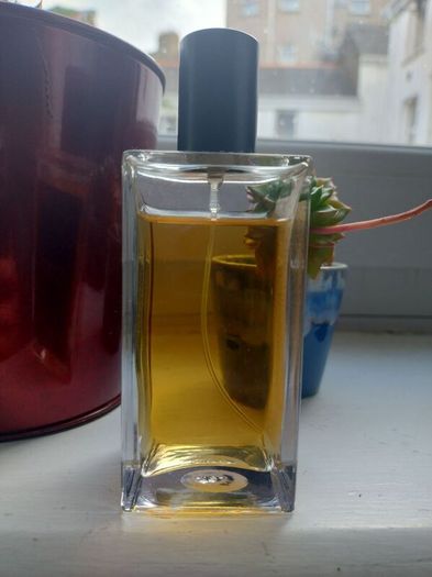 Lush Super world Unknown perfume