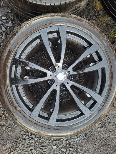 20" Genuine Bmw X5 M Sport Alloys with tyres