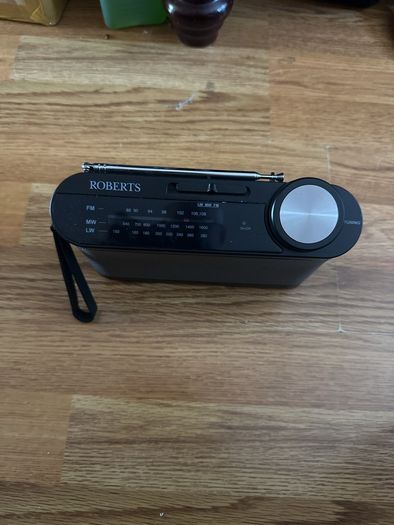 Roberts Classic  Analogue Portable Radio