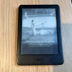 Amazon Kindle 10th Gen 6" With Light, Working