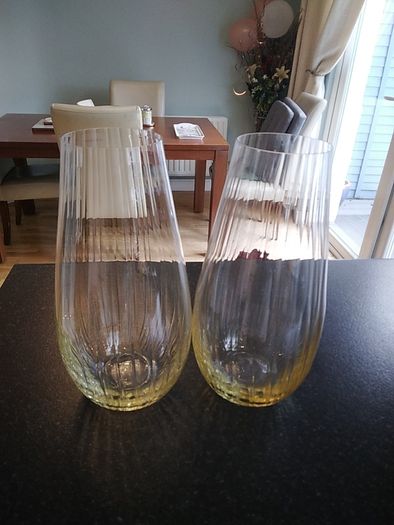 vases