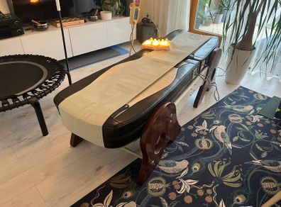 Massage bed - Heated with rolling massage