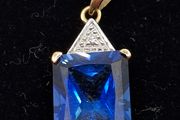 9ct blue sapphire diamond pendant