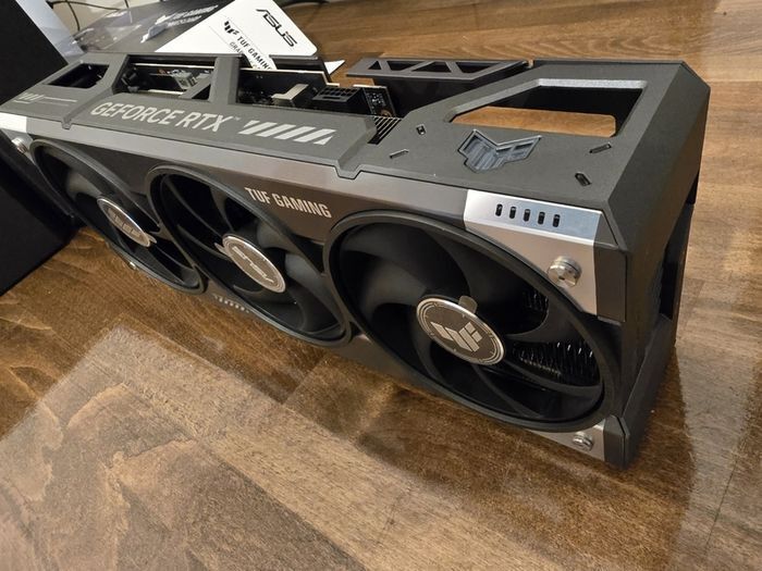 ASUS TUF Gaming GeForce RTX 5090 OC 32GB GDDR7 Refurbished, Like New