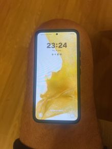 Samsung S22