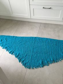 Vintage Hand knit crochet shawl. Never used.