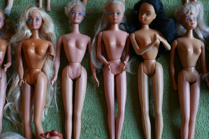 Vintage Barbie Collection, over 40 pieces (1966,1993,1994,1995,1999)
