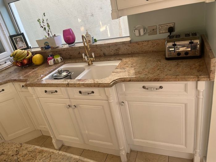 Solid wood in frame kitchen
